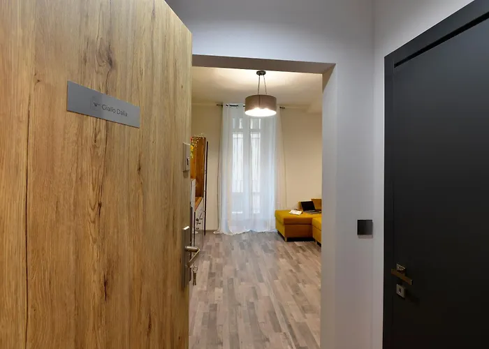 Giallo Dalia By Maison 73 Apartment